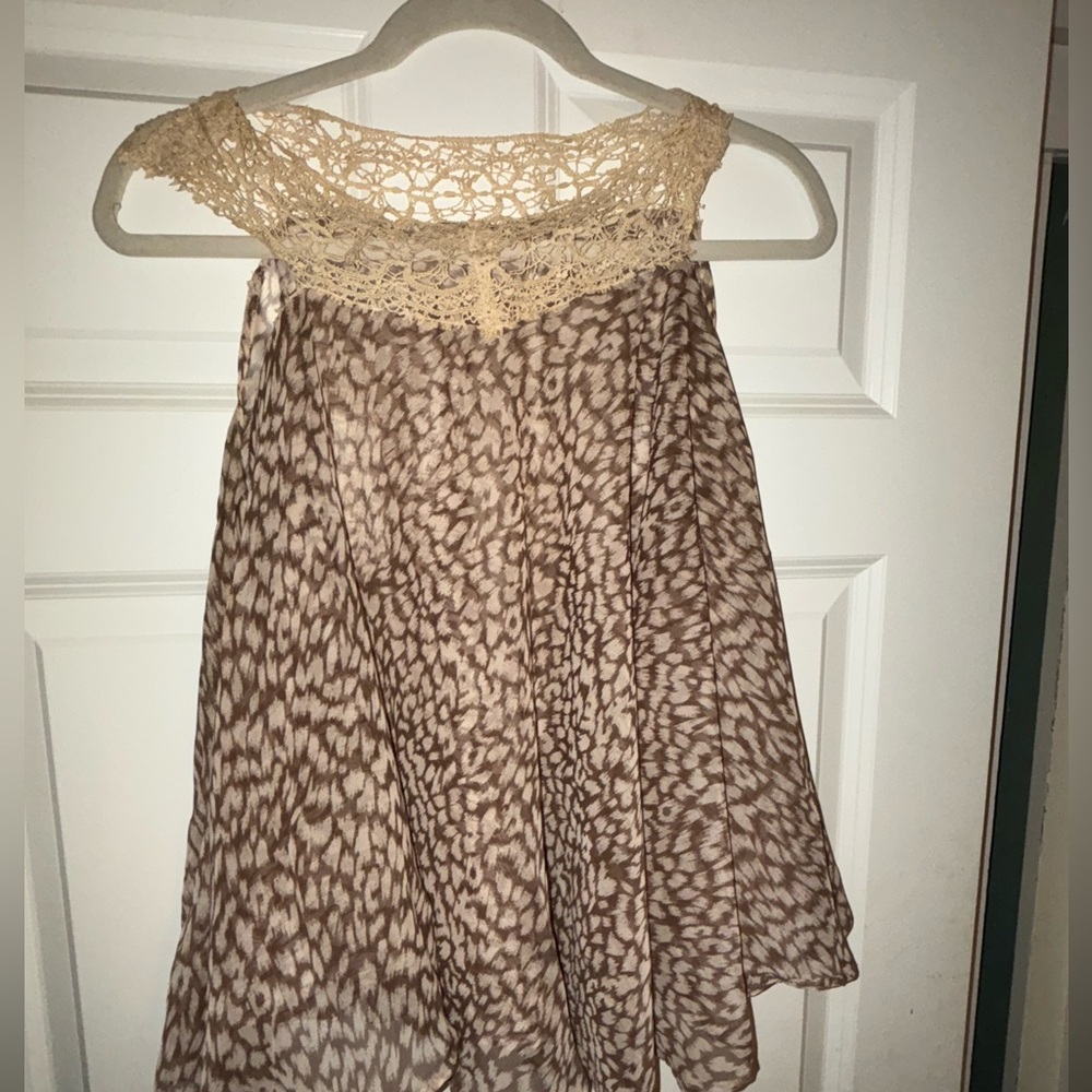 Vintage Brown Patterned Sleeveless Top with Lace Detail